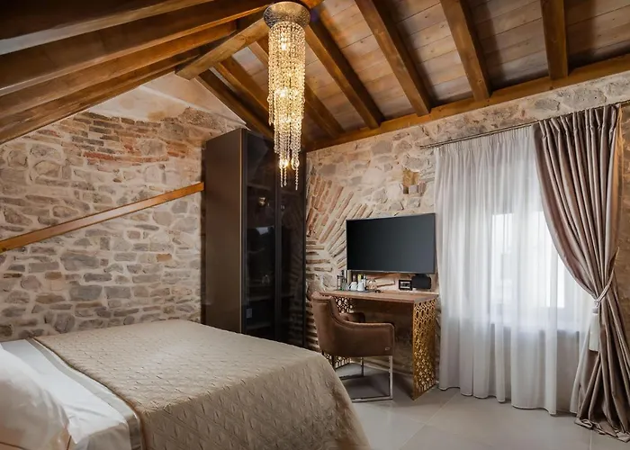 Luxury Ma De Dominis (adults Only)